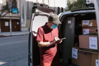What’s New in Last-Mile Delivery News? Smart Shipping and Fast Delivery Solutions
